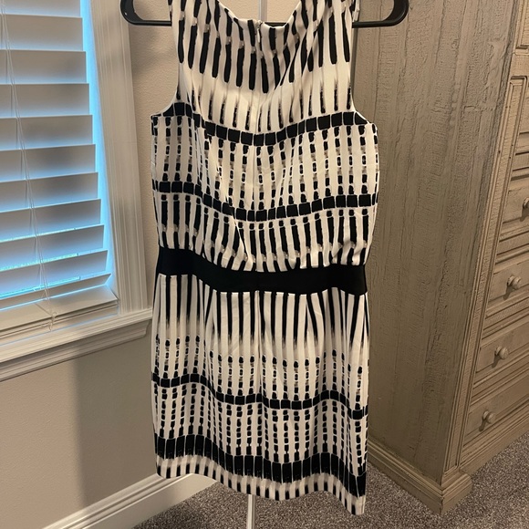 Adorable Betsey Johnson Dress - Picture 2 of 3